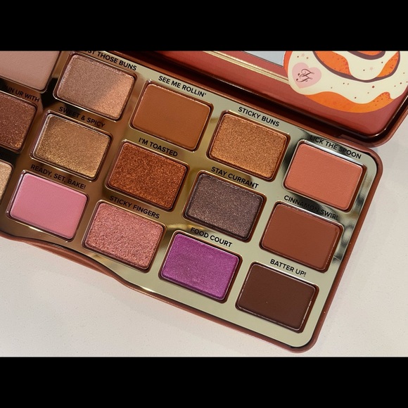 Too Faced Cinnamon Swirl Sweet & Spicy Eye Shadow - Picture 5 of 8